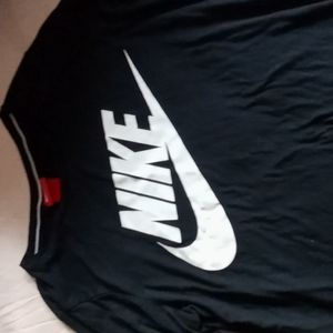 Womens nike shirt
